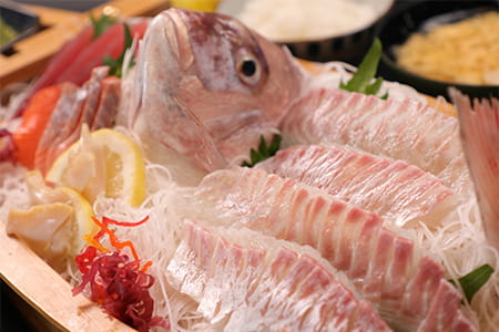 生け簀で魚釣り