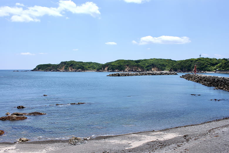 海辺の町を散策