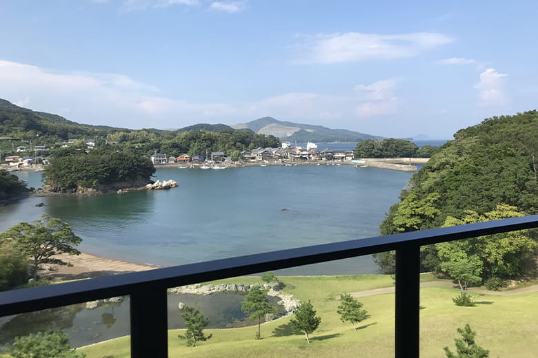 海辺の町を散策